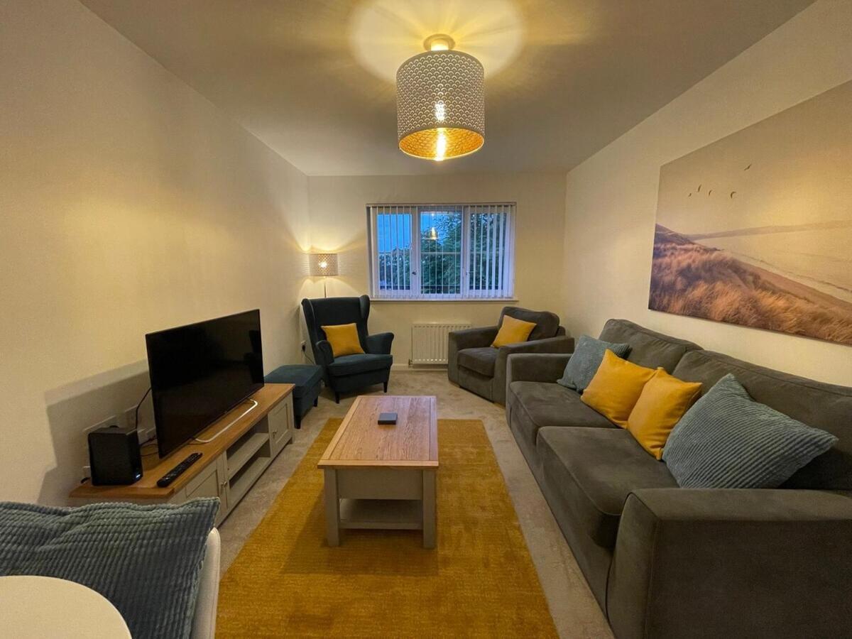 2 Bedroom Luxury Flat In Quiet Village Of Bishopton Bishopton  Ngoại thất bức ảnh